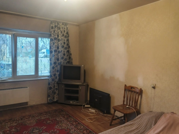 Купить однокомнатную квартиру на улице Харьковская в Москве. Вариант № 10393872, 4, площадь - квм, цена 4500000 рублей