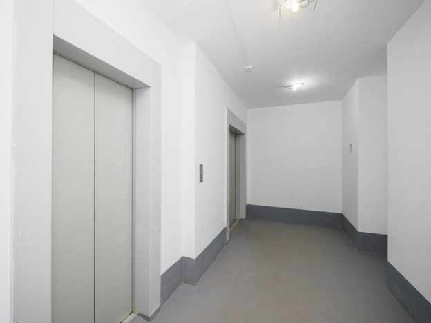 Купить квартиру в Омске. Вариант № 9275330, 17, площадь -  квм, цена 4450000 рублей