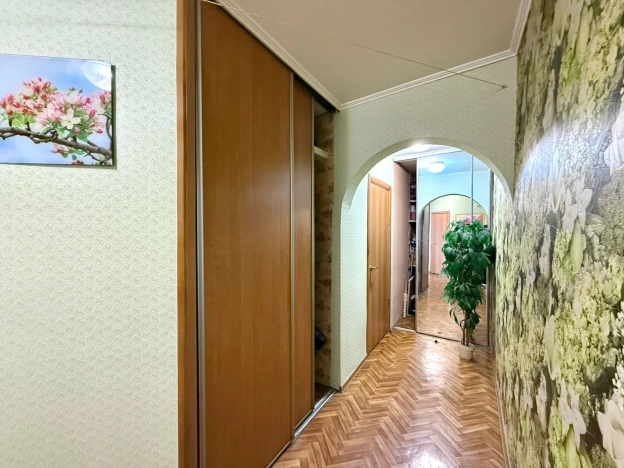 . Вариант № 3867621, 4, площадь - 60 квм, цена 5690000 рублей