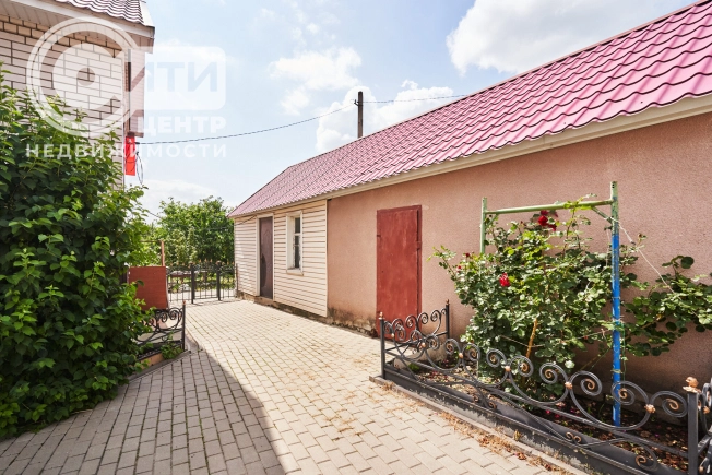 Купить дом в районе Советский в Воронеже. Вариант № 53074, 33, площадь -  квм, цена 15899000 рублей