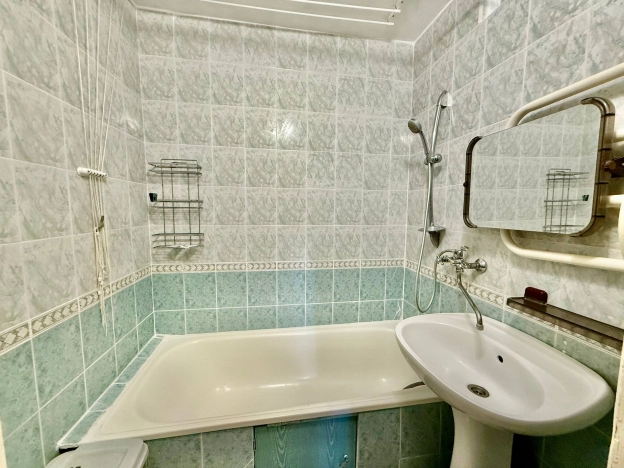 Купить квартиру в Белгороде. Вариант № 10219827, 4, площадь -  квм, цена 8500000 рублей