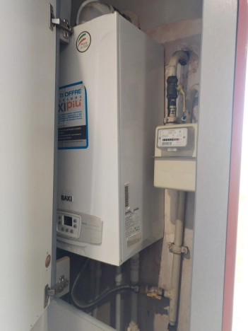 Купить трехкомнатную квартиру на улице Молодёжная в Владимирской области. Вариант № 6249668, 5, площадь -  квм, цена 2350000 рублей