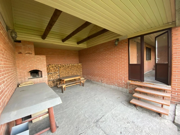 Купить дом в Микрорайоне Советский, Стерлитамак в Стерлитамаке. Вариант № 30261, 13, площадь -  квм, цена 10550000 рублей