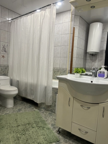 Купить трехкомнатную квартиру в Сыктывкаре. Вариант № 10253516, 20, площадь -  квм, цена 8999000 рублей