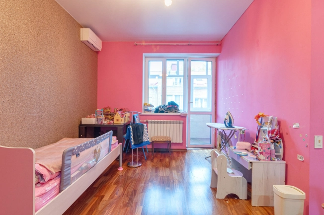 Купить дом в Вологде. Вариант № 6965582, 40, площадь -  квм, цена 83000000 рублей