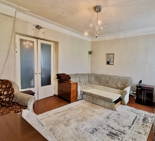 Купить квартиру на улице Октябрьской Революции в Смоленске. Вариант № 23974, 13, площадь -  квм, цена 4650000 рублей