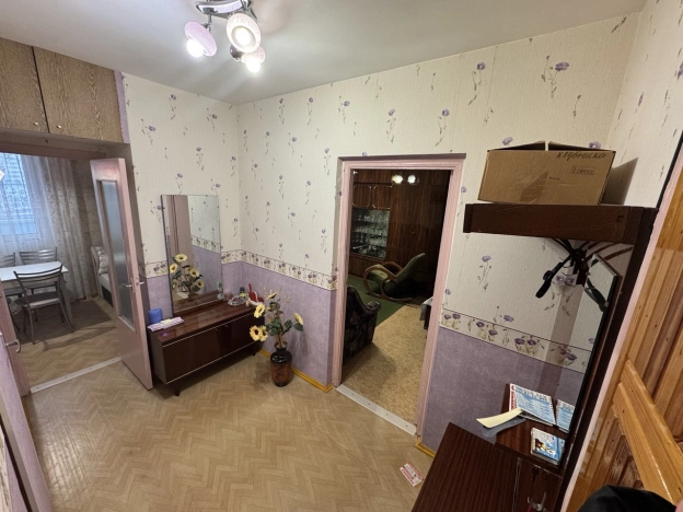 Снять квартиру у метро Чкаловская в Санкт-Петербурге. Вариант № 10487486, 3, площадь - квм, цена 40000 рублей