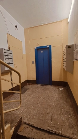 Купить однокомнатную квартиру в ЦАО в Новосибирске. Вариант № 6944235, 6, площадь -  квм, цена 5300000 рублей