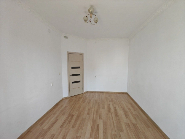 Купить квартиру на улице Комарова в Улан-Удэ. Вариант № 8911676, 1, площадь -  квм, цена 4500000 рублей