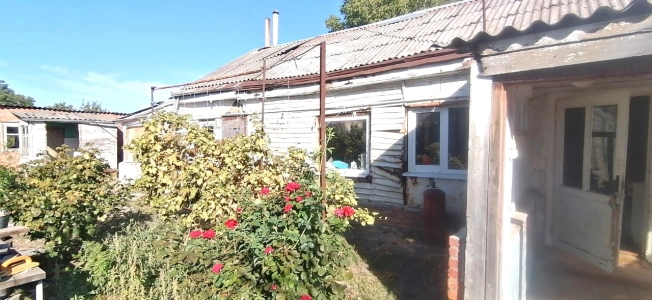 Купить дом на улице Васильковая в Краснодарском крае. Вариант № 4885573, 10, площадь -  квм, цена 1550000 рублей