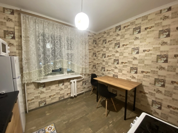 Купить квартиру в Тобольске. Вариант № 3830613, 1, площадь -  квм, цена 4500000 рублей