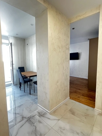 Купить однокомнатную квартиру в районе Дзержинский в Волгограде. Вариант № 5751406, 6, площадь -  квм, цена 6400000 рублей