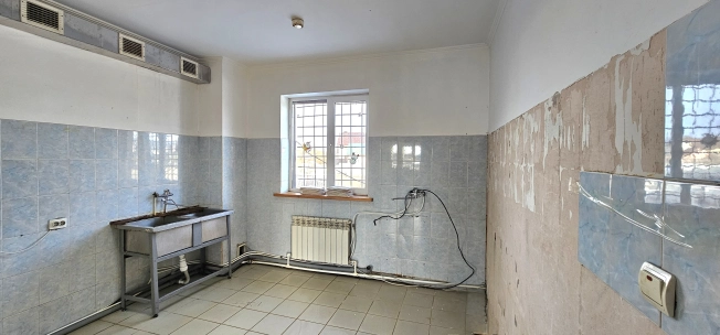 Снять коммерческую недвижимость в Южно-Сахалинске. Вариант № 9918992, 8, площадь -  квм, цена 167160 рублей