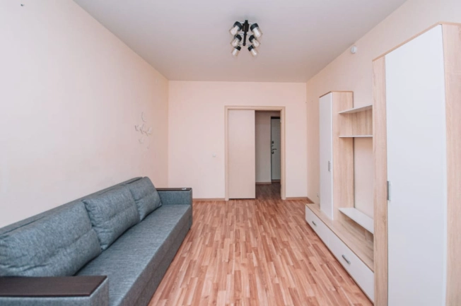 Купить однокомнатную квартиру в Обь. Вариант № 2987141, 10, площадь -  квм, цена 3900000 рублей