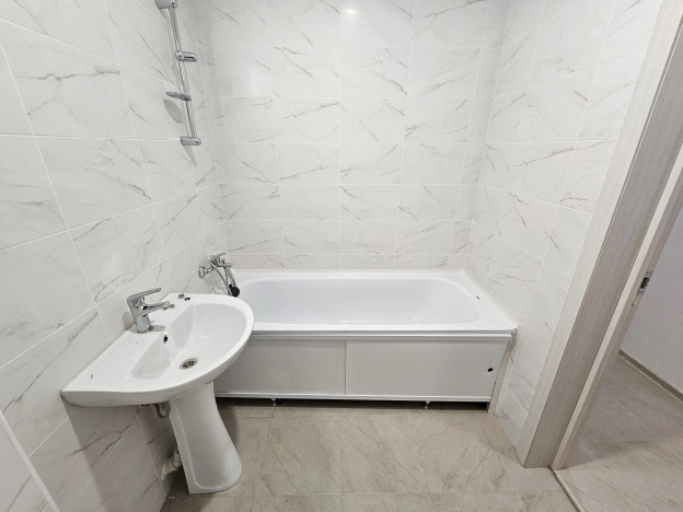 Купить квартиру в Москве. Вариант № 9837587, 5, площадь -  квм, цена 20750000 рублей