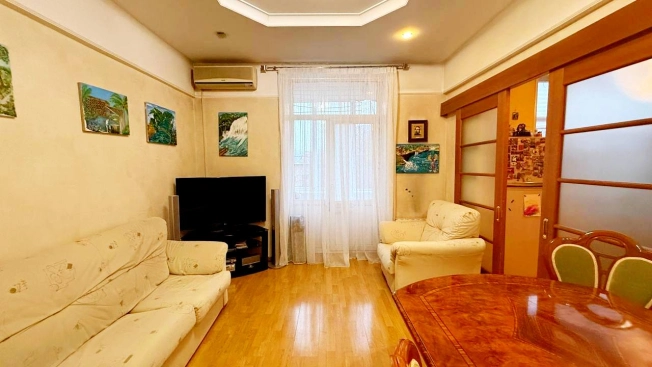 Купить квартиру в Москве. Вариант № 8867232, 1, площадь - квм, цена 24500000 рублей