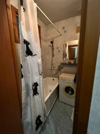 Снять квартиру у метро Площадь Маркса в Новосибирске. Вариант № 9691757, 6, площадь -  квм, цена 38000 рублей