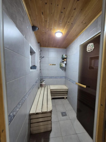 Купить дом в Иркутской области. Вариант № 9139676, 34, площадь -  квм, цена 21250000 рублей