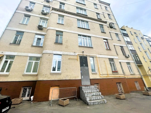 Купить комнату в Москве. Вариант № 5346212, 13, площадь -  квм, цена 11300000 рублей