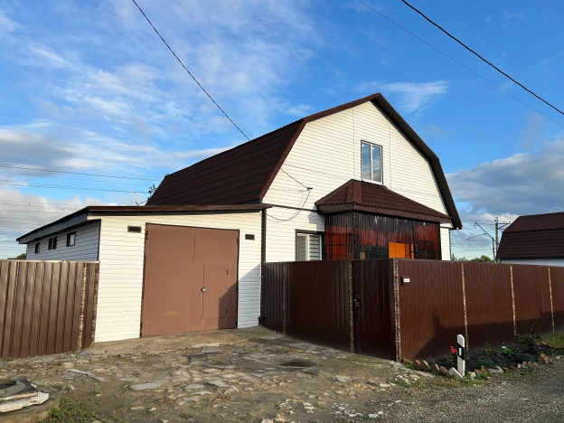 Купить дом на улице Сиреневая в Пензенской области. Вариант № 3835373, 2, площадь - квм, цена 9450000 рублей