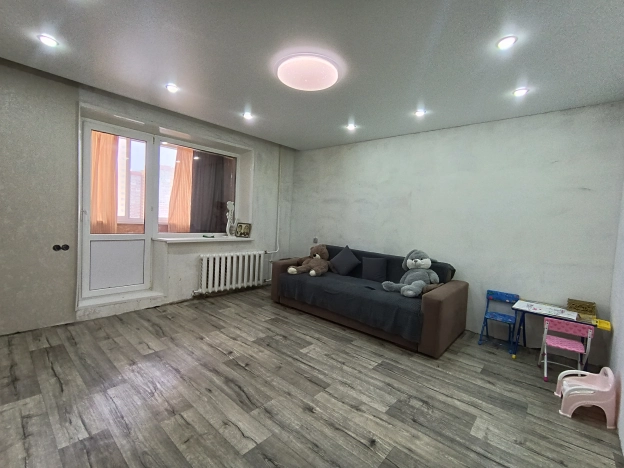 Купить квартиру в Тобольске. Вариант № 9795754, 0, площадь -  квм, цена 4500000 рублей