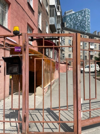 Купить квартиру на улице Сибиряков-Гвардейцев в Новосибирске. Вариант № 508043, 3, площадь -  квм, цена 5500000 рублей