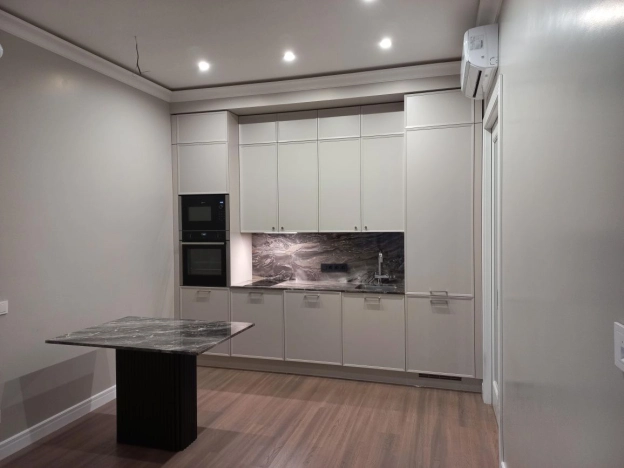 Купить квартиру в Москве. Вариант № 9376880, 3, площадь -  квм, цена 59900000 рублей