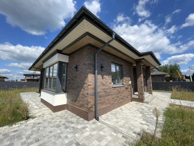 Купить дом в Воронеже. Вариант № 2546293, 5, площадь -  квм, цена 14000000 рублей