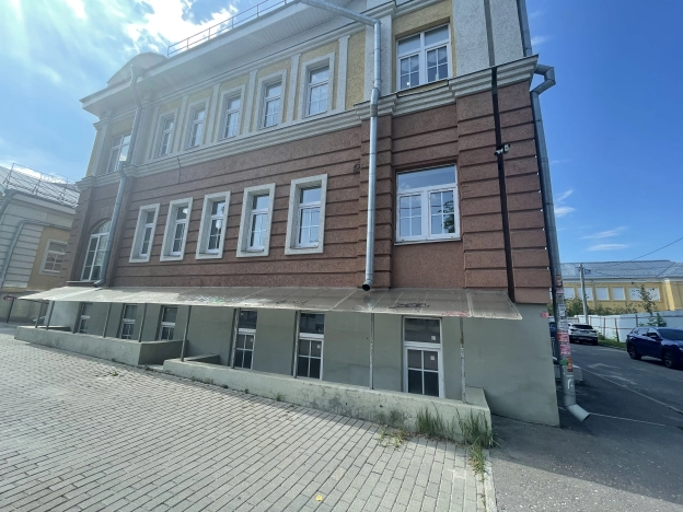 Снять коммерческую недвижимость в Владимире. Вариант № 52840, 42, площадь -  квм, цена 230000 рублей