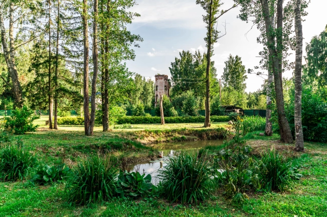 Купить земельный участок на улице Заречный переулок в Ленинградской области. Вариант № 579, 20, площадь - квм, цена 77000000 рублей