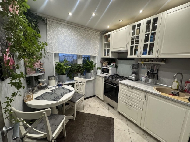 Купить квартиру в Москве. Вариант № 10208973, 0, площадь - квм, цена 15300000 рублей