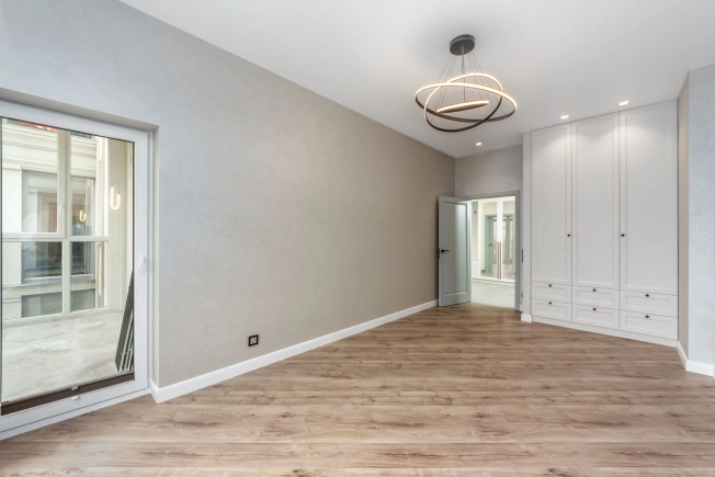 Купить трехкомнатную квартиру в районе Центральный в Калининграде. Вариант № 434455, 9, площадь -  квм, цена 25000000 рублей