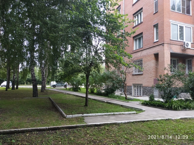 Купить двухкомнатную квартиру у метро площадь Карла Маркса в Новосибирске. Вариант № 2584, 39, площадь -  квм, цена 12000000 рублей