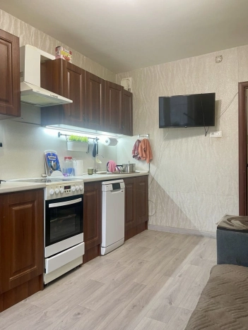 Купить однокомнатную квартиру на улице Шелепихинская набережная в Москве. Вариант № 9949289, 2, площадь -  квм, цена 7100000 рублей