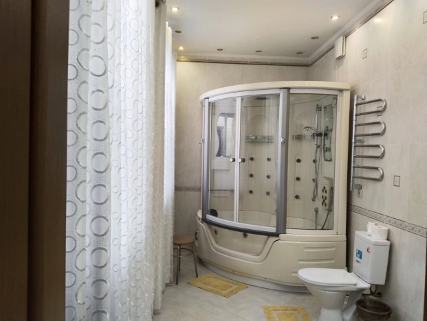 Снять квартиру в Тобольске. Вариант № 5104, 25, площадь -  квм, цена 180000 рублей