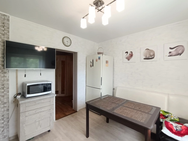 Купить дом в Омске. Вариант № 48595, 18, площадь -  квм, цена 9300000 рублей