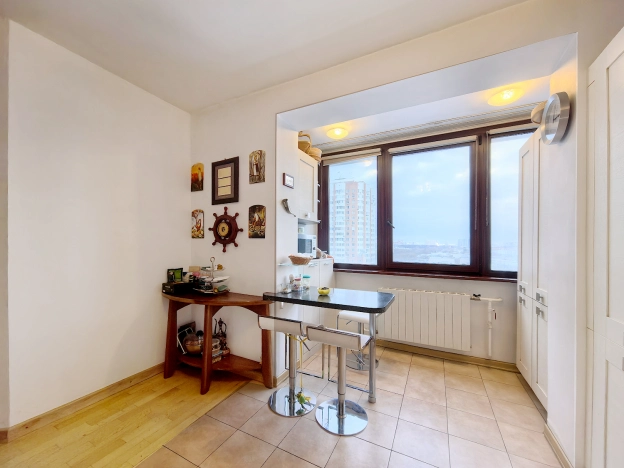 Купить квартиру в районе Раменки в Москве. Вариант № 20436, 5, площадь -  квм, цена 36500000 рублей