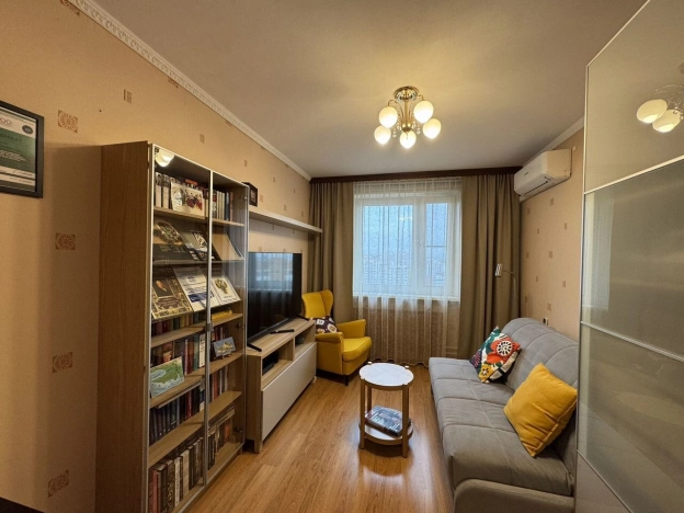 Купить квартиру в Москве. Вариант № 8563465, 2, площадь -  квм, цена 16800000 рублей