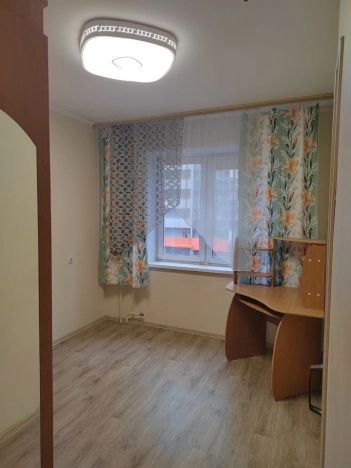 Снять квартиру у метро Площадь Маркса в Новосибирске. Вариант № 9585900, 5, площадь -  квм, цена 50000 рублей