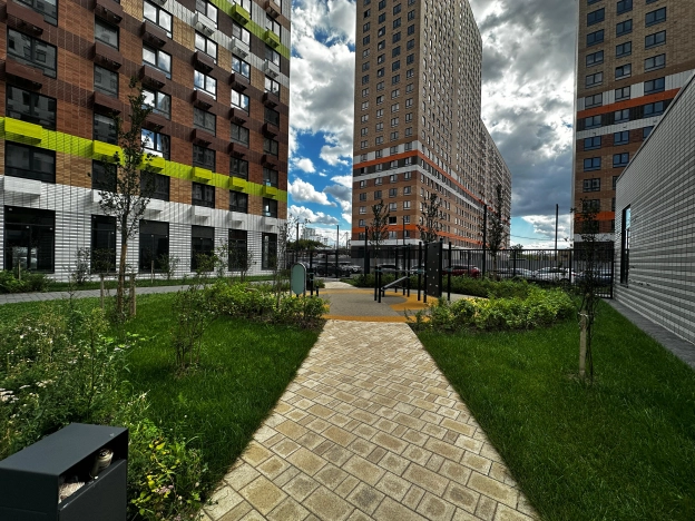 Купить квартиру на вторичке у метро Братиславская в Москве. Вариант № 9550459, 27, площадь -  квм, цена 13499000 рублей