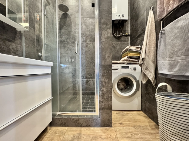 Купить пятикомнатную квартиру в Санкт-Петербурге. Вариант № 29526, 20, площадь -  квм, цена 27450000 рублей