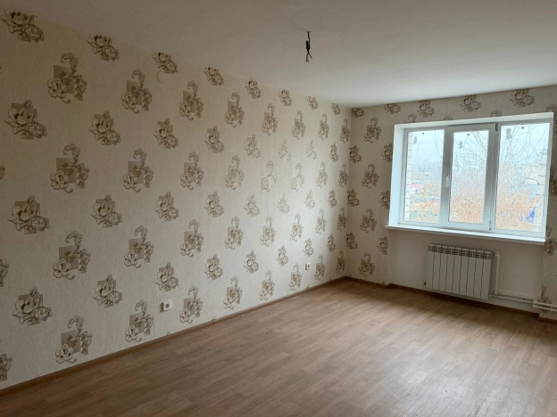 Купить трехкомнатную квартиру на улице Совхозная в Владимирской области. Вариант № 10206177, 9, площадь -  квм, цена 3500000 рублей