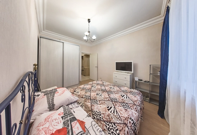 Снять квартиру в Московской области. Вариант № 8909810, 6, площадь - квм, цена 30000 рублей