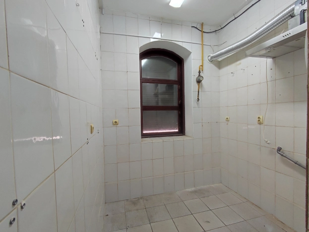 Купить коммерческую недвижимость в Керчи. Вариант № 3532, 7, площадь -  квм, цена 7300000 рублей