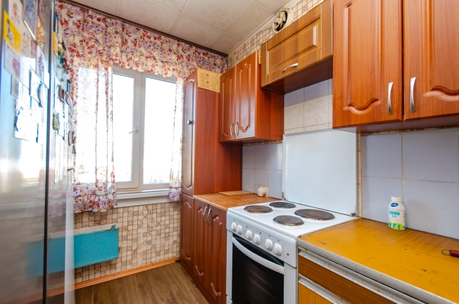 Купить четырехкомнатную квартиру в Новосибирской области. Вариант № 7222795, 13, площадь -  квм, цена 9900000 рублей