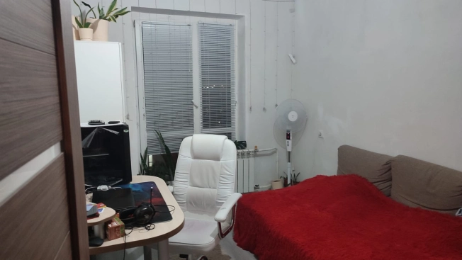 Купить квартиру на вторичке на улице Николая Сотникова в Новосибирске. Вариант № 8096476, 12, площадь -  квм, цена 3990000 рублей