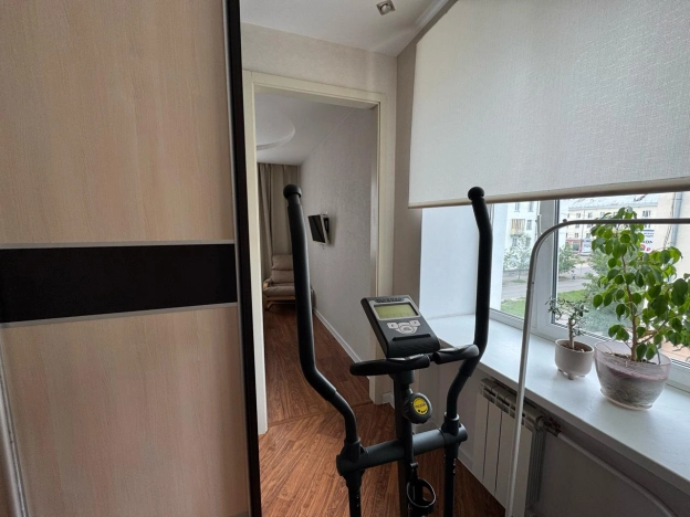 Купить трехкомнатную квартиру в Микрорайоне 29-й, Ангарск в Ангарске. Вариант № 1247243, 10, площадь -  квм, цена 7900000 рублей