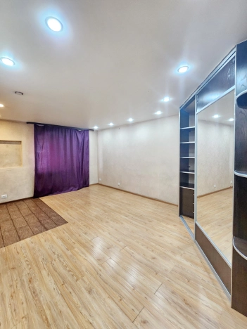 Купить однокомнатную квартиру в Кызыле. Вариант № 41007, 1, площадь -  квм, цена 4900000 рублей