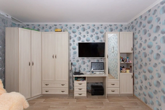 Купить квартиру в Тобольске. Вариант № 9857411, 9, площадь -  квм, цена 9300000 рублей