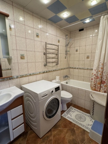 Купить квартиру в Москве. Вариант № 9967366, 8, площадь -  квм, цена 24000000 рублей